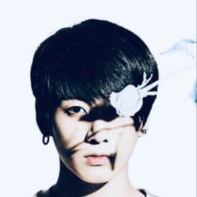 Nyiaj Thong Vang avatar