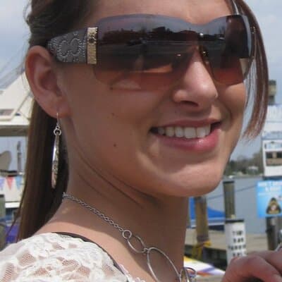 Vicki Lynn Stack avatar