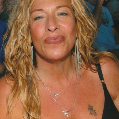 Sue J Weisel avatar